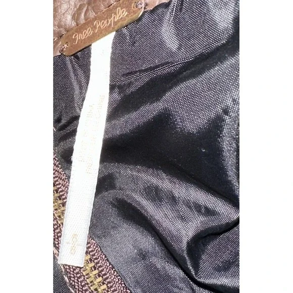 Free People Mini Retro Body Con Black Faux Leather Skirt Size 6 Vegan Leather - Picture 9 of 9